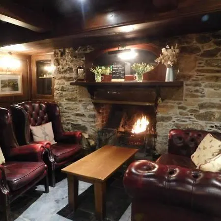 Otel Edgcumbe Arms 3*
