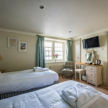 Otel Edgcumbe Arms Torpoint
